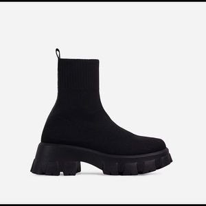 ANKLE SOCK BIKER BOOT IN BLACK KNIT

Size: UK 8 / US 10 / EU 41